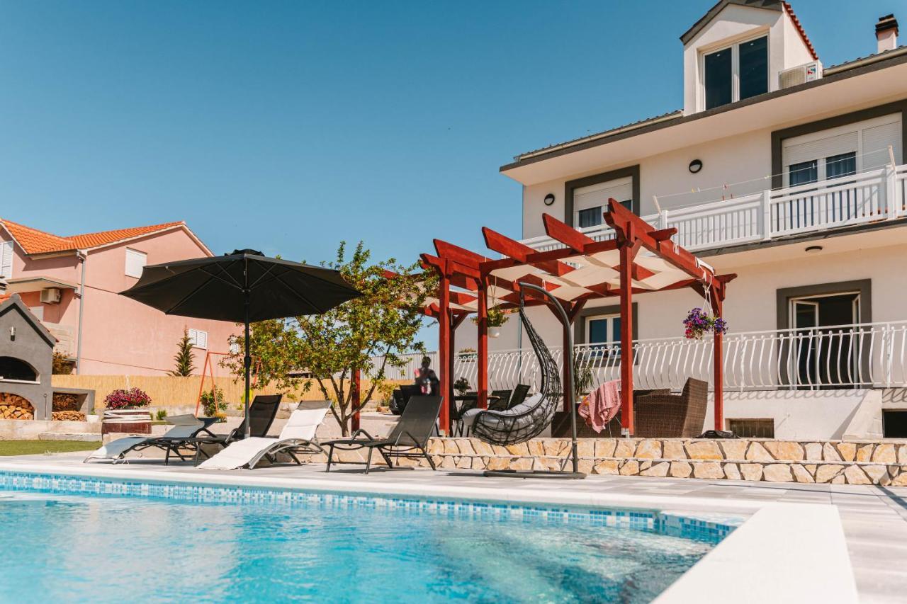 Guest House "The View" - With A Pool Donje Polje Exterior photo